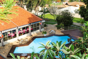  Villa Donn'Anna  Analândia